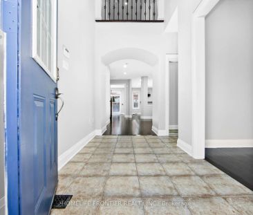 8 AMBERGLOW COURT - Photo 2