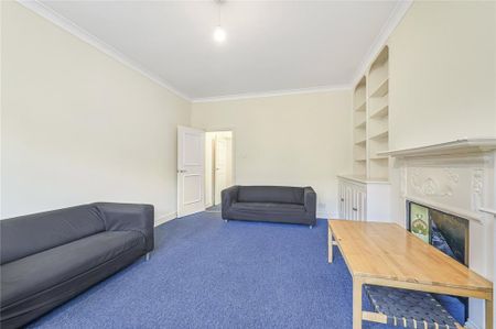 3 bedroom flat to rent - Photo 3