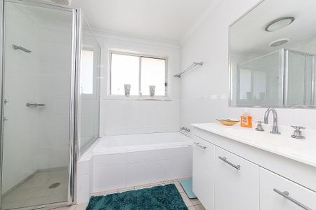 More space than meets the eye! - Photo 5