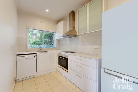 4/24 Highbury Grove, Kew - Photo 3