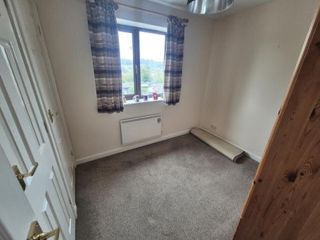 2 bedroom terraced house to rent - Photo 4