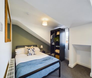 1 bedroom in a house share to rent - Photo 4
