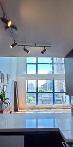 Huge Yaletown Loft with Huge Views - Photo 3