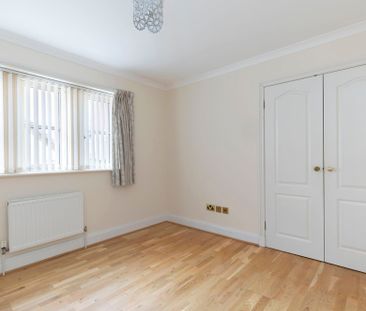 St. Georges Place, GL50 3PW - Photo 3