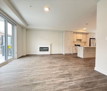 For Lease - 18 Agnes Lane, Richmond Hill, Ontario - Photo 3