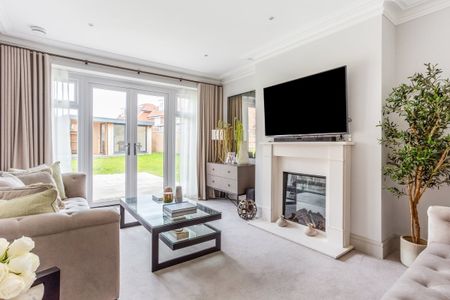 5 bedroom detached house to rent - Photo 3