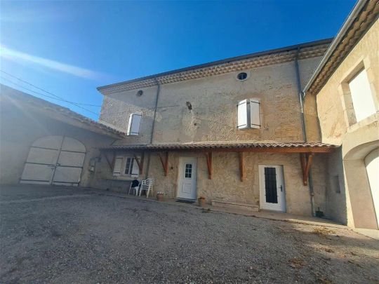 Location maison 5 pièces - 176.02m² à Montboucher-sur-jabron (26740) - Photo 1