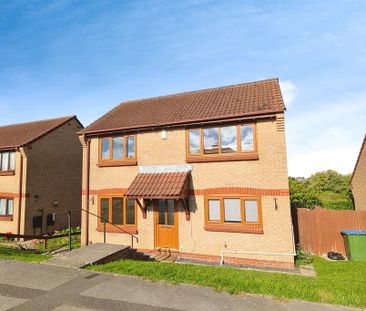 4 bedroom detached house to rent - Photo 1