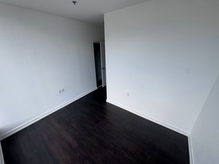For Lease - 203 College Street Unit# 407, Toronto, Ontario - Photo 4