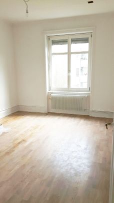 Helle Wohnung mit Charakter / Bright apartment with character - Photo 1