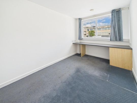 4 bedroom apartment to rent - Photo 1