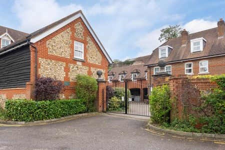 Chartwood Place, Dorking, RH4 - Photo 2