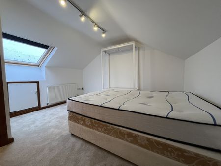 4 bed terraced house to rent in Stewart Road, Charminster, BH8 - Photo 2