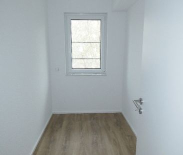 Neubau/Erstbezug: Moderne 4-Zimmer-Wohnung mit eigenem Garten! - Photo 5
