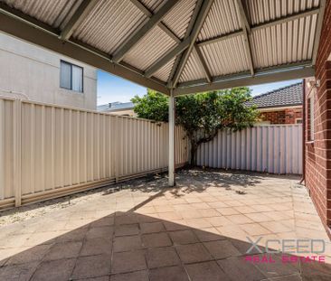 Character Two-Storey Townhouse in the Heart of Morley - Photo 4