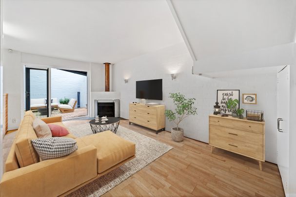 2/19 Nicholson Street, Balmain East NSW 2041 - Townhouse For Rent | Domain - Photo 1