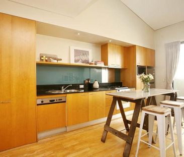 Great Apartment in a Fabulous Location! - Photo 1