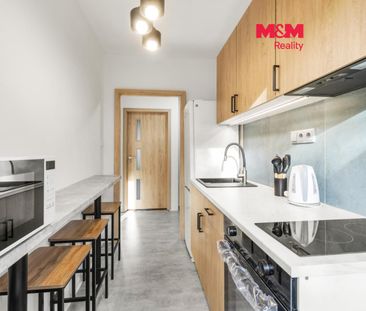 Pronájem bytu 3+1 69 m², Kosmonautů 166, Pardubice Polabiny - Fotografie 6