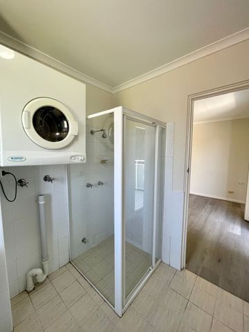 Well presented 1 Bedroom unit with Aircon - Photo 5
