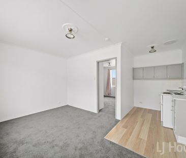 Single level One Bedroom Unit - Photo 3