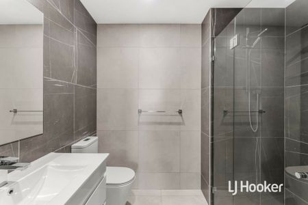 Spacious 2 Bedroom Apartment! - Photo 4