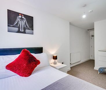 1 bedroom house share for rent in Corbett Street, Smethwick, B66 - Photo 1