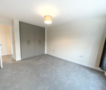 4 bedroom detached house to rent - Photo 5