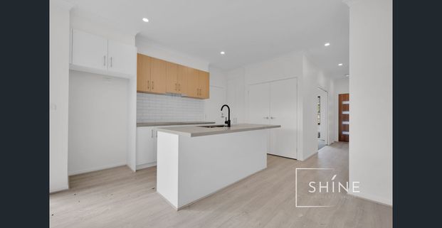 Beautiful Townhouse for Rent - Photo 1