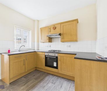 2 bedroom terraced house to rent - Photo 4