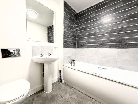 Adelphi Wharf 2, 9 Adelphi Street, Salford, Manchester City Centre, M3 6FZ - Photo 5