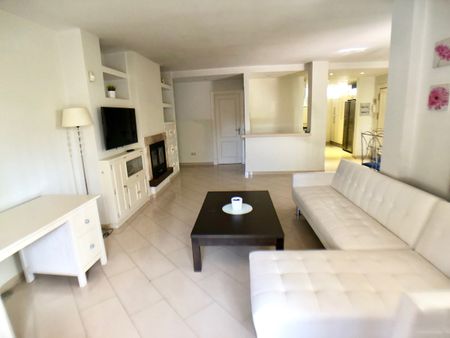 Apartamento planta baja en alquiler en Marbella, Marbella - Photo 2