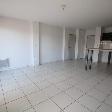 LES SALINS-APPT T3 AVEC BALCON -STAIONNEMENT ET CAVE - Photo 1