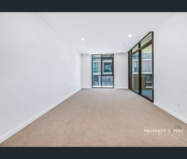 Modern One-Bedroom Apartment – 2 Minutes Walk to Tallawong Metro - Photo 1