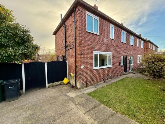 3 bedroom semi-detached house to rent - Photo 1