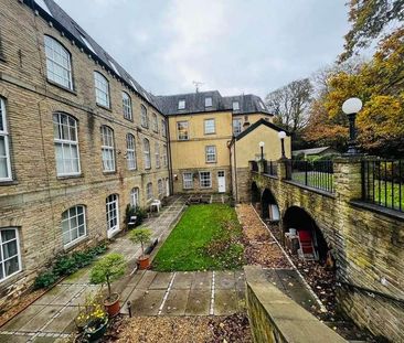 Ashgrove House, Elland, HX5 - Photo 6