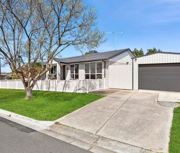 Beutifully Updated Home - Photo 6