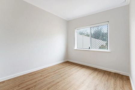 Charming Two Bedroom Duplex in Spearwood - Photo 2