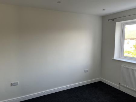 4 bedroom detached house to rent - Photo 5