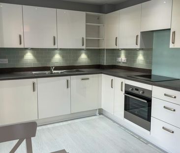 2 bedroom flat to rent - Photo 4