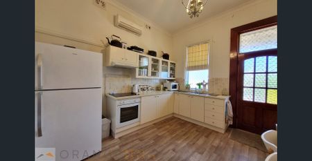 CBD LIVING - Photo 3