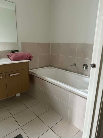 Gregory Hills - Photo 5