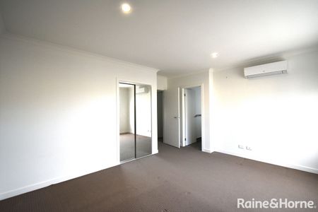 Greatly Located 3-Bedroom Home in Springvale! - Photo 5