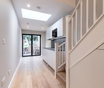 Ground floor flat to rent - Photo 3