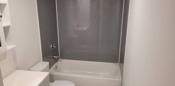 4 ½ pour le 01-juillet, logement neuf, bien situé - Photo 2