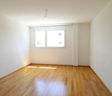 Attraktive 2.5-Zimmerwohnung mit grossem Balkon, per sofort verfügbar - Foto 3