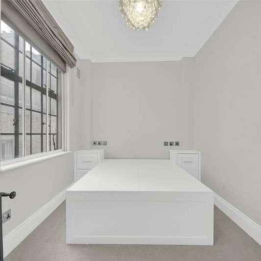 Kings Court North, Kings Road, Kensington & Chelsea, London, SW3 - Photo 1