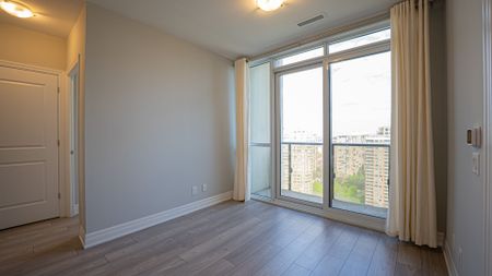 For Lease - 36 Elm Dr W Drive Unit# 2210, Mississauga, Ontario - Photo 4