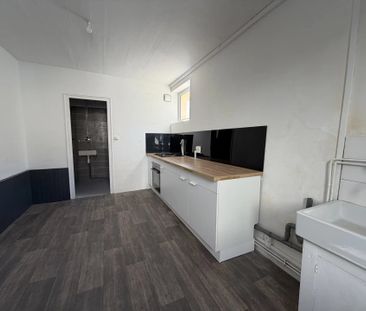 Location Maison 3 pièces 81m² MALISSARD 26120 - Photo 2