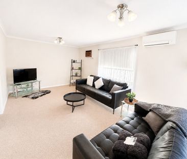 2 Bedroom Fully Renovated Furnished Unit - Photo 1