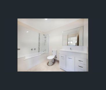 3 BEDROOM AIR CONDITION TOWN HOUSE - Photo 5